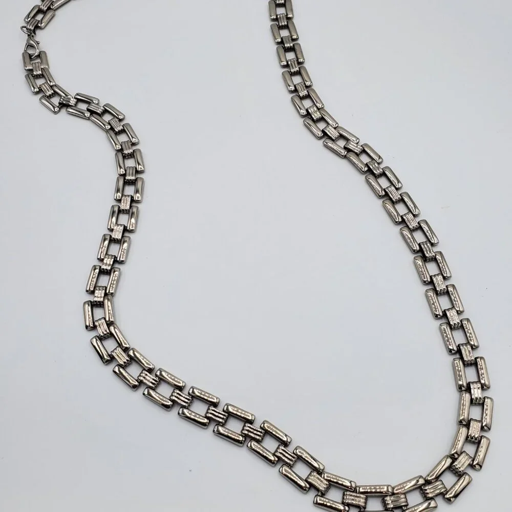 Silver-tone Rectangular Link 18" Statement Necklace - Picture 4 of 7